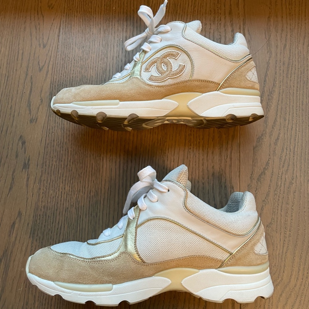 Chanel sneakers size 36Eu